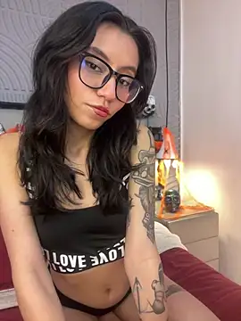 eviegothel  online show from 30, 10, 2025