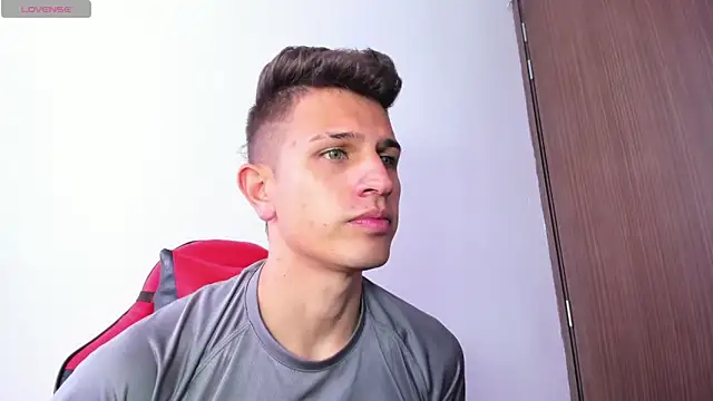 Snapshot of kevin_ahss chatting on 14, 3, 2026 kevin ahss online show from 14, 3, 2026