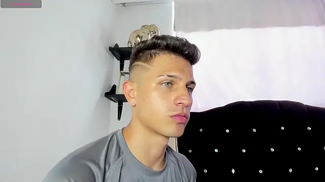 Snapshot of kevin_ahss chatting on 30, 3, 2026 kevin ahss online show from 30, 3, 2026