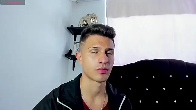 Snapshot of kevin_ahss chatting on 31, 3, 2026 kevin ahss online show from 31, 3, 2026