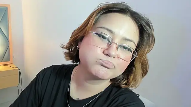 isa grey  online show from 30, 11, 2025