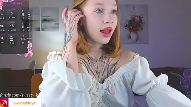 sweettykitty online show from 25, 10, 2025