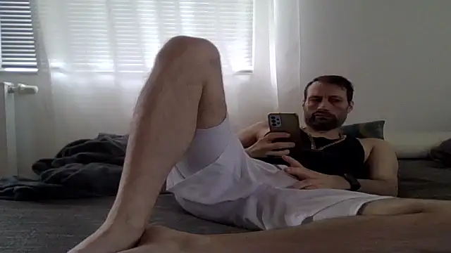 Snapshot of XLBarehengst chatting on 1, 4, 2026 XLBarehengst online show from 1, 4, 2026