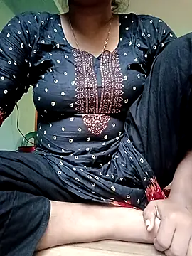 Snapshot of Rina-2 chatting on 3, 10, 2025 Rina-2 online show from 3, 10, 2025