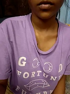 Snapshot of Ema-01 chatting on 25, 9, 2025 Ema-01 online show from 25, 9, 2025