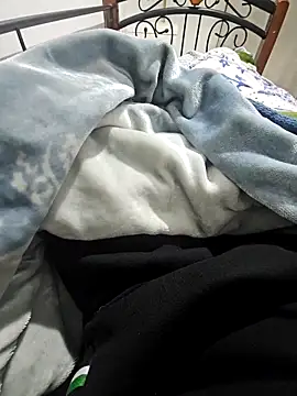 Snapshot of fena-sikerimmm chatting on 5, 4, 2026 fena-sikerimmm online show from 5, 4, 2026