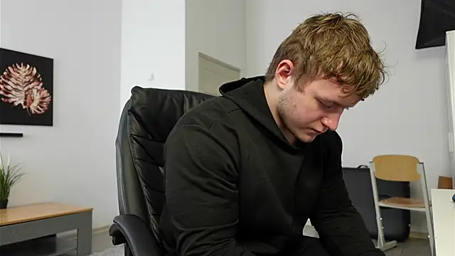 Snapshot of Richard_Dullas chatting on 29, 9, 2025 Richard Dullas online show from 29, 9, 2025