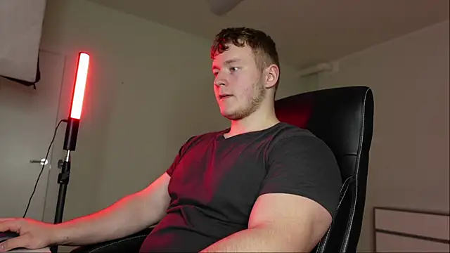 Snapshot of Richard_Dullas chatting on 30, 10, 2025 Richard Dullas online show from 30, 10, 2025