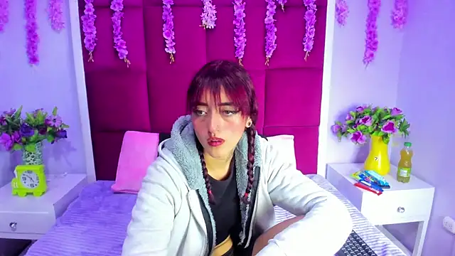 Snapshot of _Maleja_19_ chatting on 7, 10, 2025 Maleja 19 online show from 7, 10, 2025