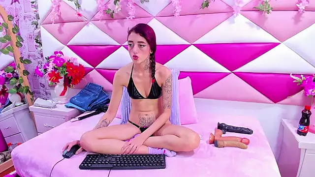 Snapshot of _Maleja_19_ chatting on 25, 10, 2025 Maleja 19 online show from 25, 10, 2025