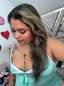 Snapshot of ashley-swift- chatting on 10, 4, 2026 ashley-swift- online show from 10, 4, 2026