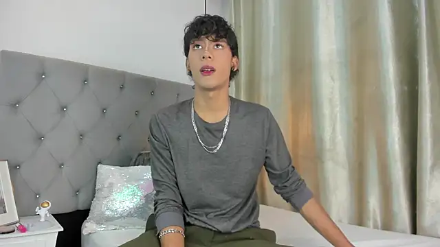 Snapshot of d3rke_666 chatting on 12, 10, 2025 d3rke 666 online show from 12, 10, 2025