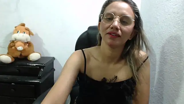 Snapshot of StarletTays chatting on 17, 3, 2026 StarletTays online show from 17, 3, 2026