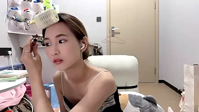 Snapshot of Ann-cookie chatting on 10, 4, 2026 Ann-cookie online show from 10, 4, 2026