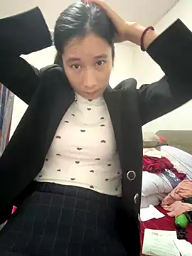 crhong666 online show from 4, 11, 2025