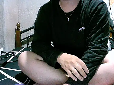 alhex gay26 online show from 12, 4, 2026