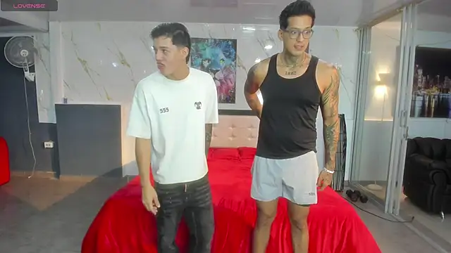 Snapshot of Playhardsex_ chatting on 23, 3, 2026 Playhardsex online show from 23, 3, 2026