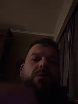 Snapshot of jerrebaker chatting on 20, 10, 2025 jerrebaker online show from 20, 10, 2025