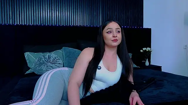 Snapshot of wickeddenise chatting on 7, 4, 2026 wickeddenise online show from 7, 4, 2026