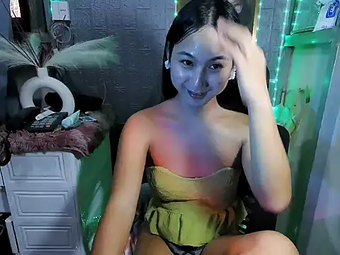 Nathalie Smith19 online show from 30, 5, 2026