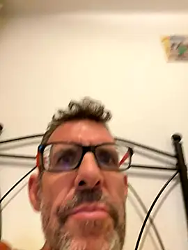 Snapshot of gigolobcn chatting on 3, 10, 2025 gigolobcn online show from 3, 10, 2025