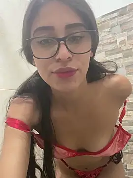 Snapshot of MiaRossel chatting on 10, 9, 2025 MiaRossel online show from 10, 9, 2025