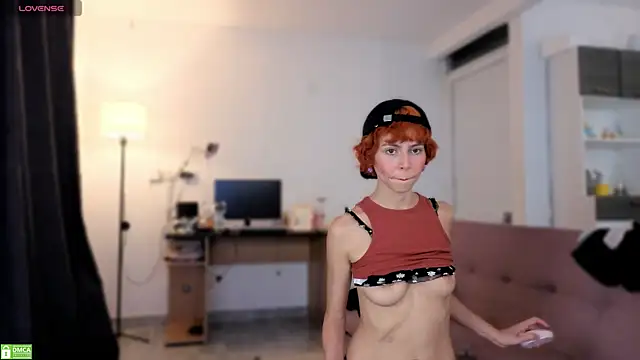 Snapshot of colette_e chatting on 27, 3, 2026 colette e online show from 27, 3, 2026