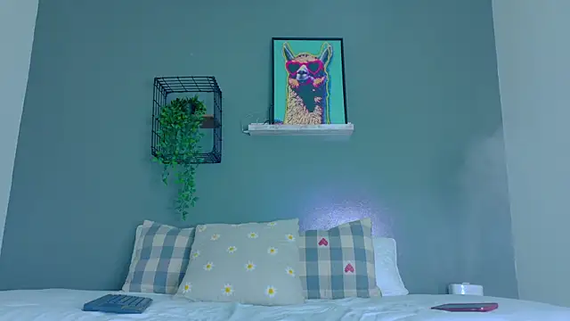 Nickifox   online show from 17, 11, 2025