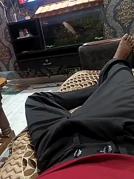 Snapshot of Kaluxx chatting on 23, 4, 2026 Kaluxx online show from 23, 4, 2026