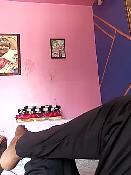 Snapshot of Kaluxx chatting on 24, 4, 2026 Kaluxx online show from 24, 4, 2026