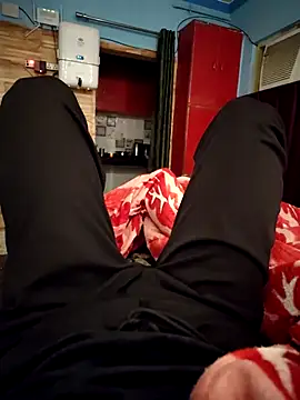 Snapshot of Drakyguy chatting on 15, 11, 2025 Drakyguy online show from 15, 11, 2025