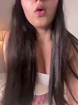 Snapshot of dulceangel__ chatting on 2, 4, 2026 dulceangel online show from 2, 4, 2026