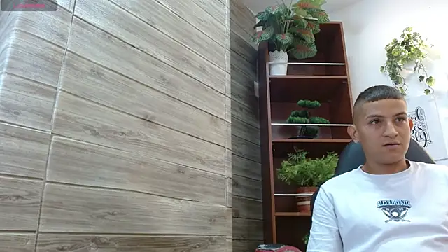 Snapshot of kevorel chatting on 22, 4, 2026 kevorel online show from 22, 4, 2026