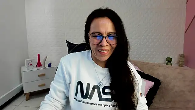 Eva mermaid online show from 6, 3, 2026