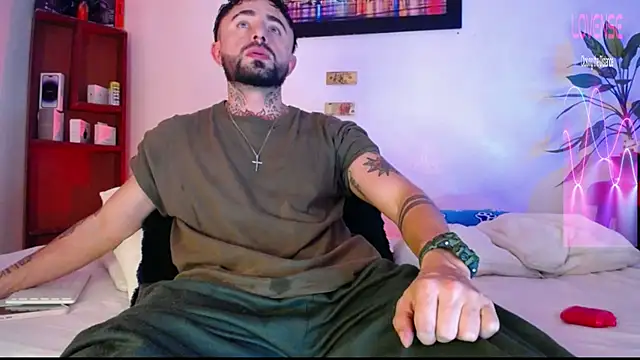 Snapshot of Edwardjonnes chatting on 8, 4, 2026 Edwardjonnes online show from 8, 4, 2026