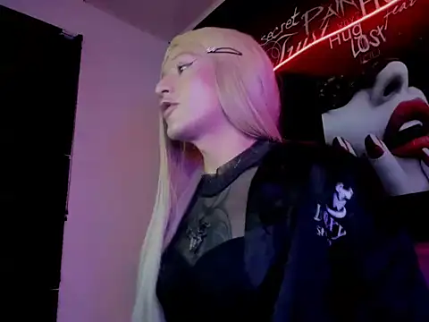 Snapshot of Megam_ chatting on 28, 9, 2025 Megam  online show from 28, 9, 2025