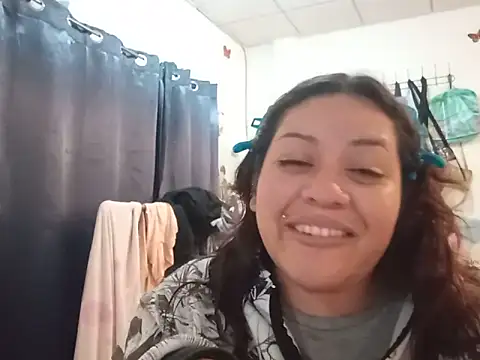 Snapshot of Kitty_WetXxX chatting on 6, 6, 2026 Kitty WetXxX online show from 6, 6, 2026
