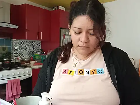 Snapshot of Kitty_WetXxX chatting on 26, 6, 2026 Kitty WetXxX online show from 26, 6, 2026