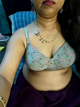 Sexy juhee online show from 14, 4, 2026