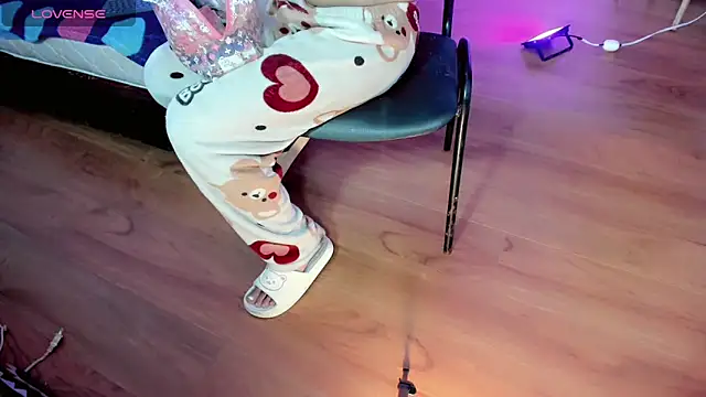 Snapshot of Britany_montiel chatting on 14, 4, 2026 Britany montiel online show from 14, 4, 2026