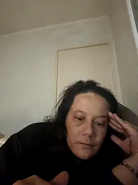 Snapshot of zeousseelphie chatting on 26, 9, 2025 zeousseelphie online show from 26, 9, 2025