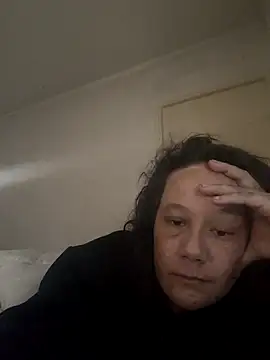 Snapshot of zeousseelphie chatting on 27, 9, 2025 zeousseelphie online show from 27, 9, 2025