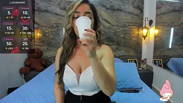 Snapshot of Agnes-23 chatting on 28, 3, 2026 Agnes-23 online show from 28, 3, 2026