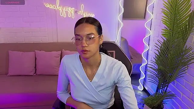 artemiss tay online show from 23, 9, 2025