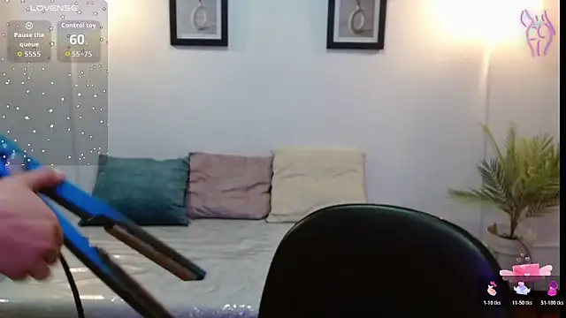 Snapshot of Evanss_lx chatting on 26, 11, 2025 Evanss lx online show from 26, 11, 2025