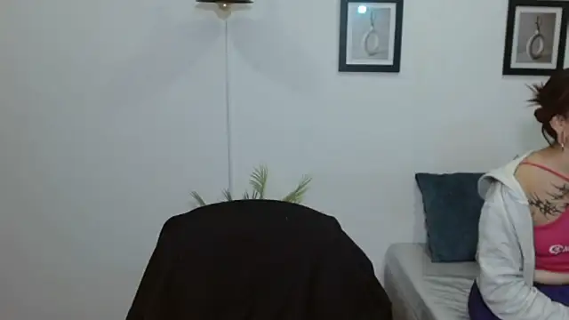 Snapshot of Evanss_lx chatting on 28, 5, 2026 Evanss lx online show from 28, 5, 2026
