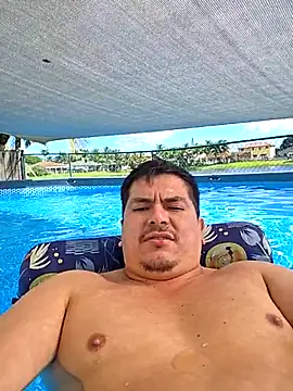 Snapshot of lucho8690 chatting on 18, 10, 2025 lucho8690 online show from 18, 10, 2025