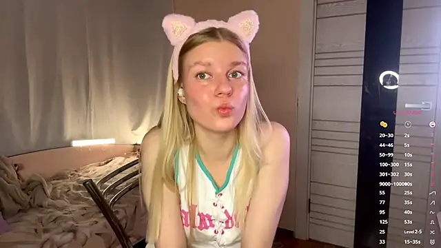 MaryjaneSpider online show from 22, 10, 2025