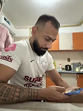 MiaKiittyy online show from 21, 10, 2025