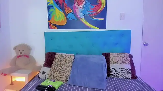 neferet opal online show from 3, 10, 2025